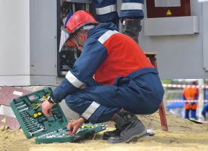 training to become an electrician in New York
